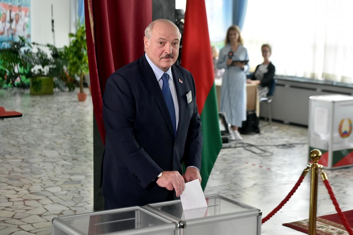 Канада и Ирландия отказались признавать победу Лукашенко на выборах. Фото: reuters.com.