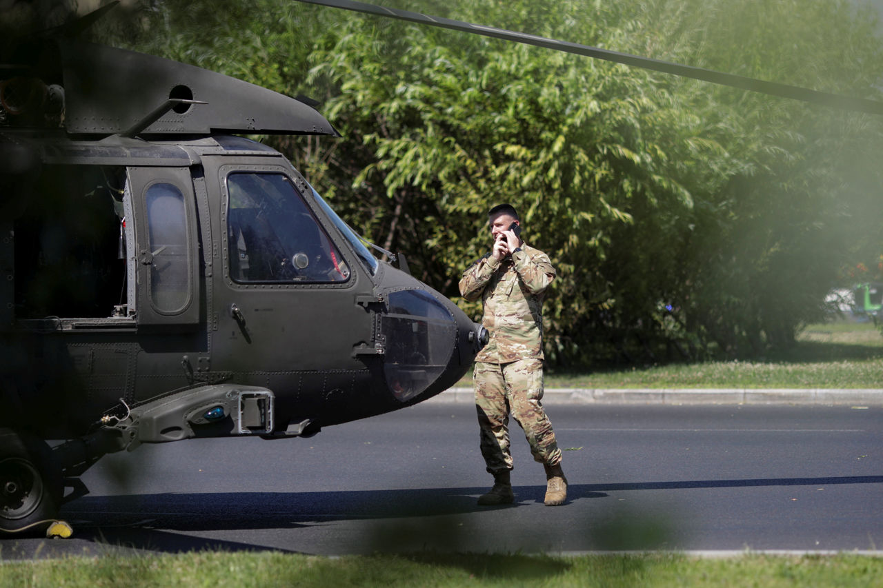 В Румынии откроется центр ремонта американских вертолетов Black Hawk.