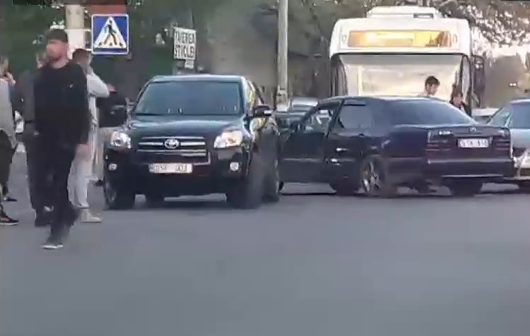 Nu se cunosc cauzele accidentului.