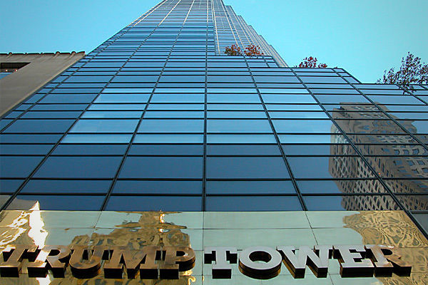 Doi răniţi în incendiul de la Trump Tower din New York. Foto: mediafax.ro