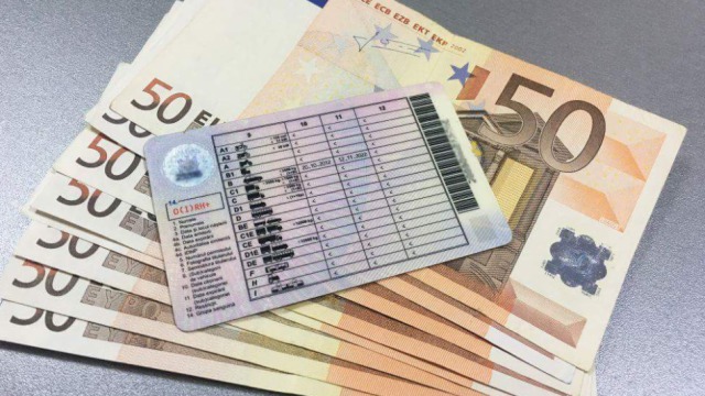 Denunțat la CNA: Cerea 500 de euro pentru un permis de conducere