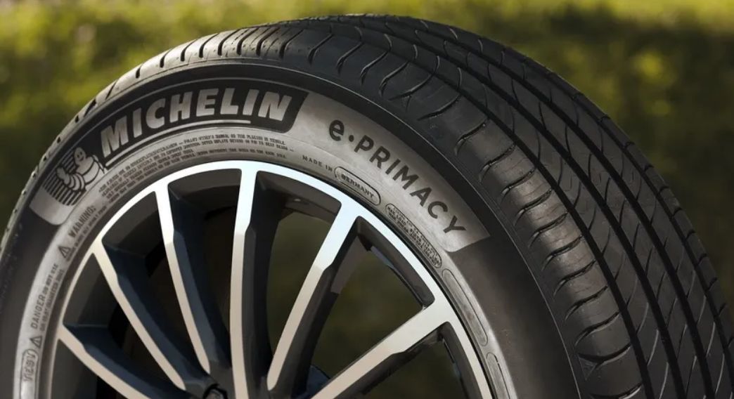 Michelin начнут изготавливать шины с переработанных пластиковых бутылок.