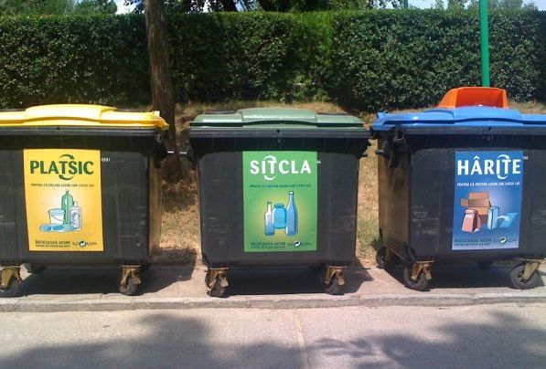 Reprezentanții Primăriei Chișinău îi îndeamnă pe locuitorii capitalei să fie mai ordonați în ceea ce privește colectarea deșeurilor menajere.