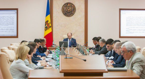 Streleț spune că o eventuală demisie ar constitui un act de trădare în raport cu cei 729.208 cetățeni care au votat la 30 noiembrie 2014 pentru partidele din AIE.