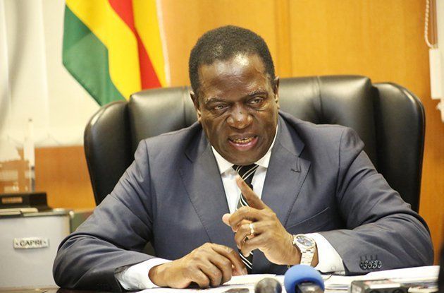 Fostul vicepreşedinte al Zimbabwe va prelua conducerea ţării, după demisia lui Robert Mugabe.