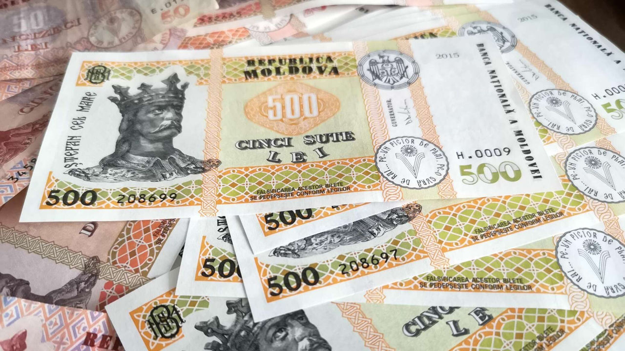 Datoria publică internă scade pentru a doua lună consecutiv.