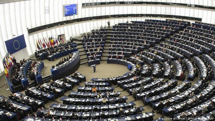 Европарламент определил климатическую ситуацию в мире как чрезвычайную.
