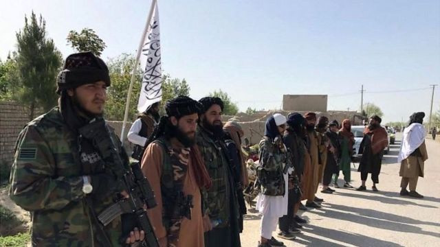 Талибы объявили об аресте причастных к убийству женщин на севере Афганистана.