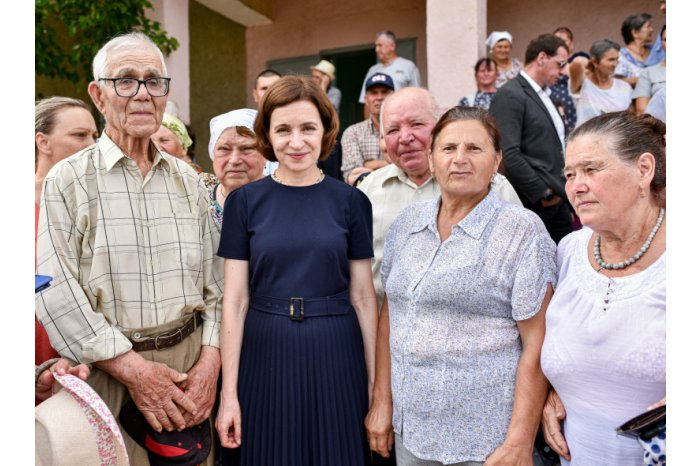 Майя Санду провела встречу с жителями Унгенского района.
