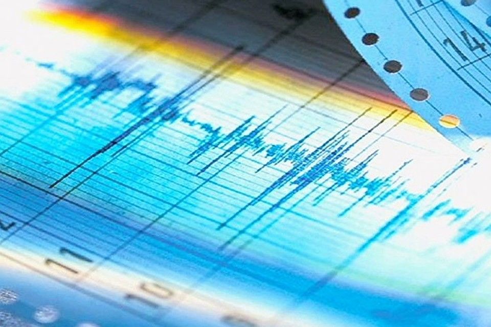 Гипоцентр залегал на глубине около тысячи метров.