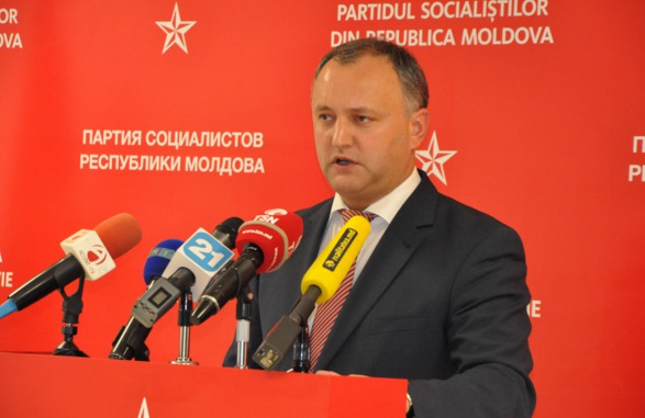Igor Dodon va fi astăzi arestat și dus la Procuratura Generală, fiind acuzat de xenofobie și amenințare cu răfuiala fizică.