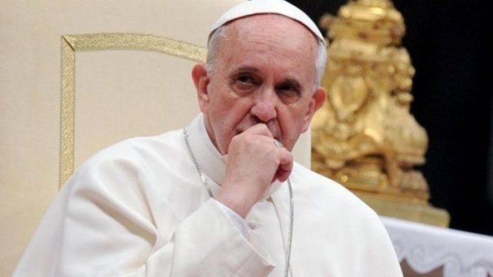 Papa Francisc salută eroismul poliţistului ucis în atacul din Franţa