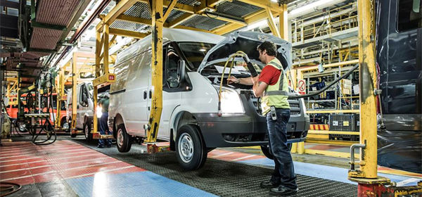 В Европейском сегменте Ford работают 53 тысячи человек.