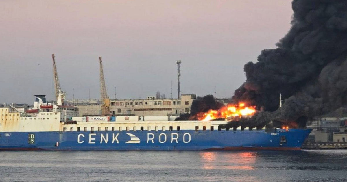 O companie turcă și Zelenski au confirmat avarierea unei nave în timpul atacului asupra Portului Cernomorsk.
