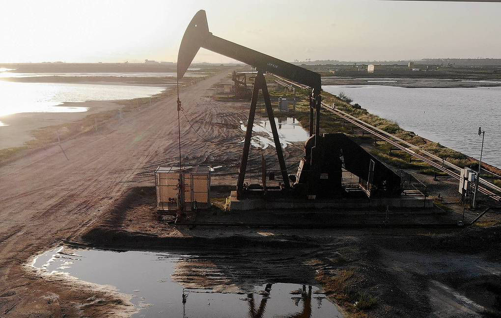 Цена нефти Brent снижается более чем на 5%.