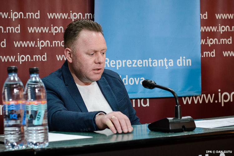 Директор ассоциации „Инициатива во имя мира” Александру Фленкя.