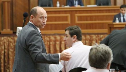 Proiectul de lege cu privire la ridicarea imunității deputaților a fost semnat deja de 31 deputați PLDM șide patru deputați PL.
