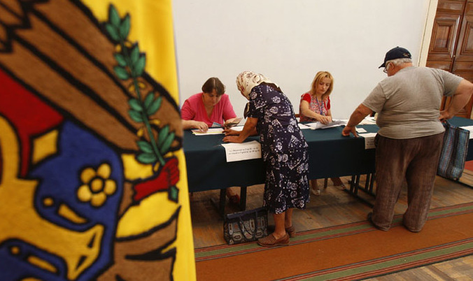 Если бы в воскресенье состоялись парламентские выборы, в законодательный орган прошли бы те же четыре партии. 