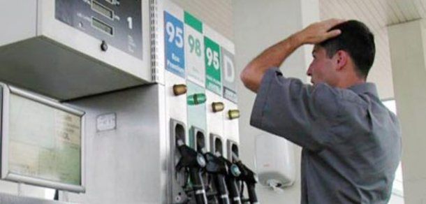 ANRE va sancționa petroliștii care au scumpit benzina de capul lor.