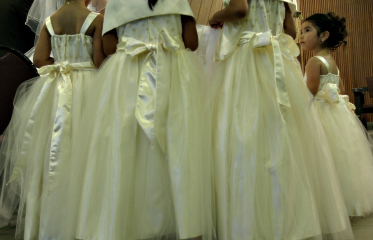 В Мексике уже на протяжении многих лет в День Святого Валетина проводятся коллективные свадьбы, средства на которые выделяют местные власти и спонсоры.