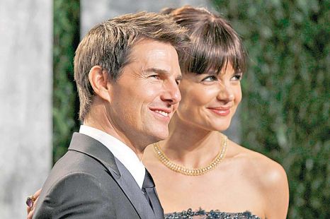 Conform apropiaţilor, Tom Cruise, de 50 de ani, nu poate trece peste această despărţire