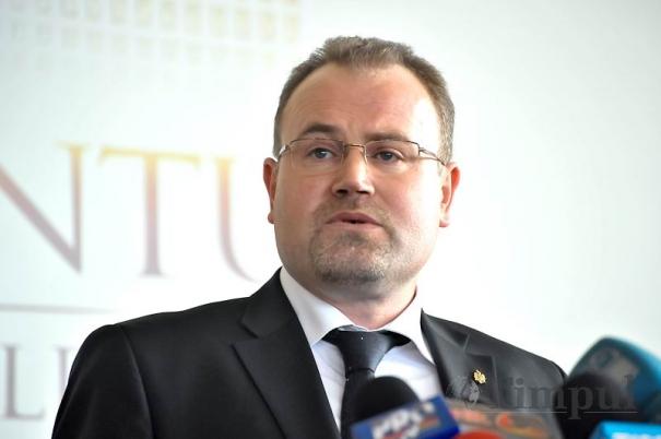 Liderul Partidului Acţiunea Democratică (PAD), Mihai Godea, cere mai multă transparenţă 