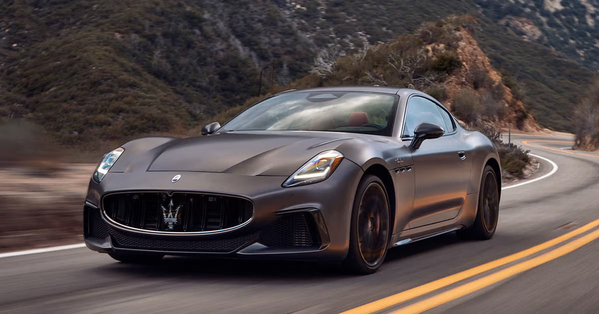 Maserati retrage sute de mașini din cauza unui indicator de combustibil defect.