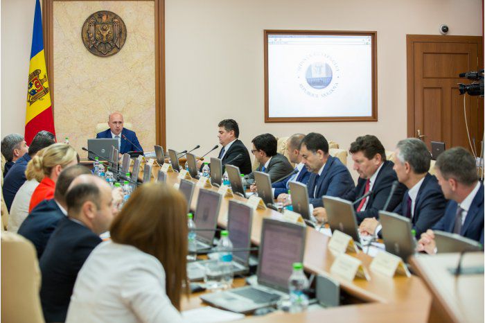 Правительство поддерживает запуск кампании по выборам президента 31 августа.