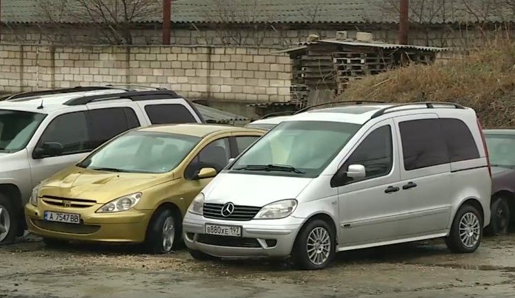 Maşinile ajunse în proprietatea statului, scoase la licitaţie