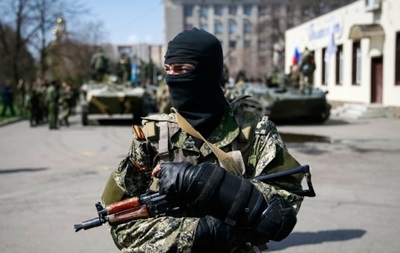 В Славянске сегодня возобновились боевые действия.
