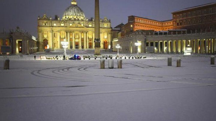 Iarna s-a dezlănțuit în Italia. Şcolile din Roma vor fi închise