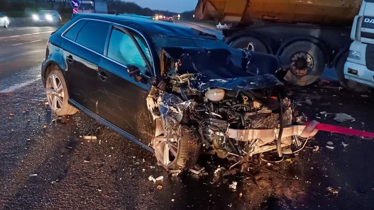 В результате ДТП водитель автомобиля Audi, 26-летний мужчина, скончался на месте. 