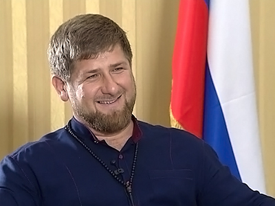 В интервью газете «Известия» Рамзан Кадыров рассказал, как шли переговоры о возвращении Олега Сидякина и Марата Сайченко в Россию.