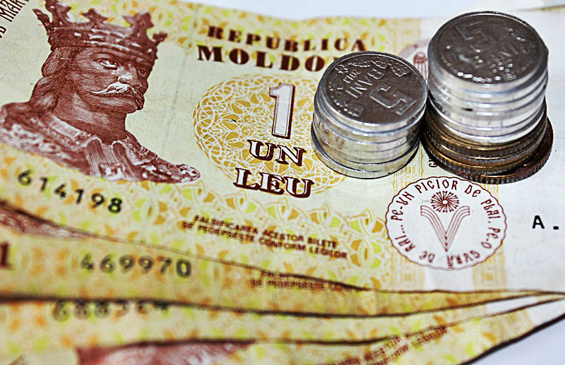 Leul se apreciază în raport cu moneda unică europeană.