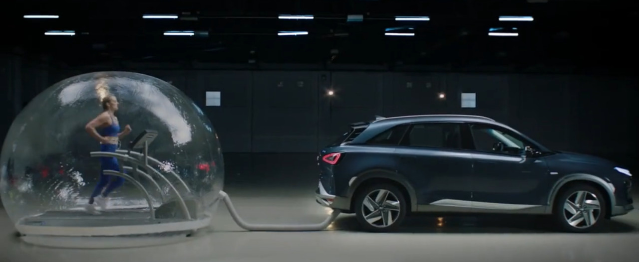Hyundai заставил олимпийскую чемпионку дышать выхлопом.