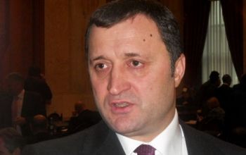 Totodată Filat spune că PCRM-ului nu-i rămâne decât să se reorganizeze