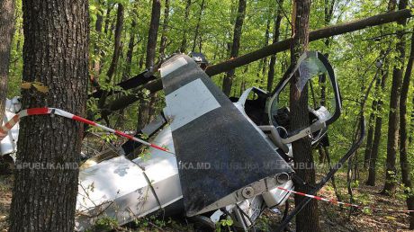 În urma investigaţiilor, a fost stabilit că lipsea conclucrarea între comandantul şi tehnicianul aeronavei. Foto: publika.md