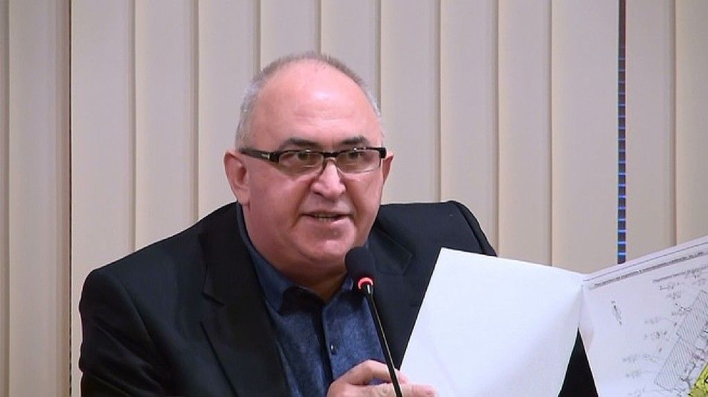 Gurău: „Proiectul parcărilor cu plată este o înțelegere între PCRM și PL”. Foto:ff.md