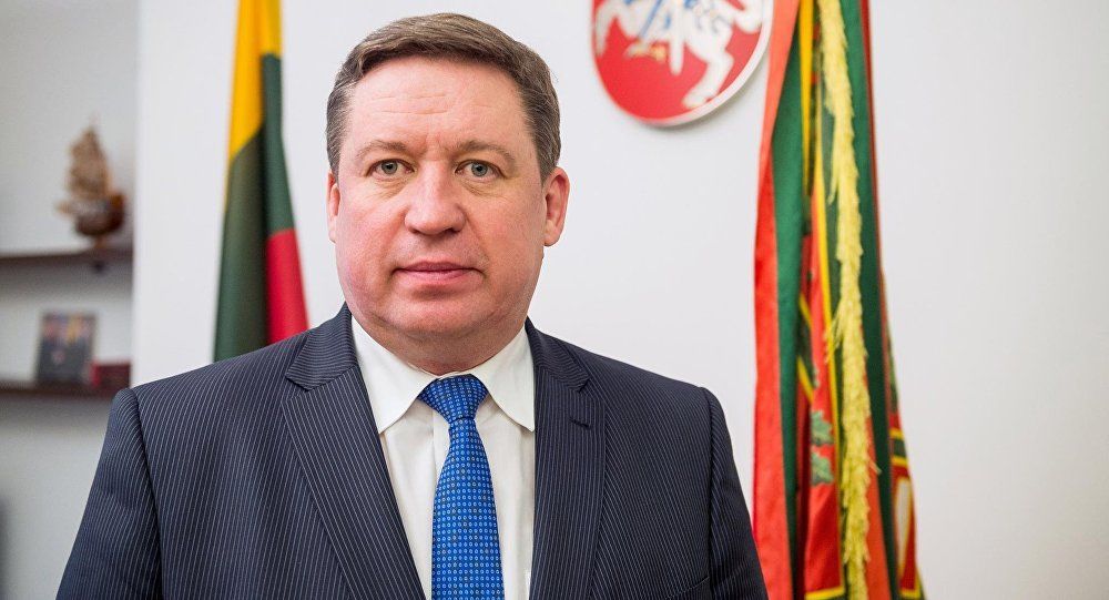Министр обороны Литвы Раймундас Кароблис. 