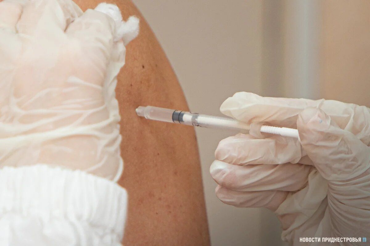 В Тирасполе приостановили запись на вакцинацию китайскими препаратами от COVID-19.