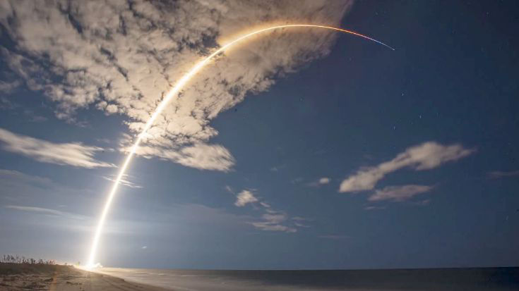SpaceX Илона Маска вывела на орбиту еще более полусотни "Старлинков".