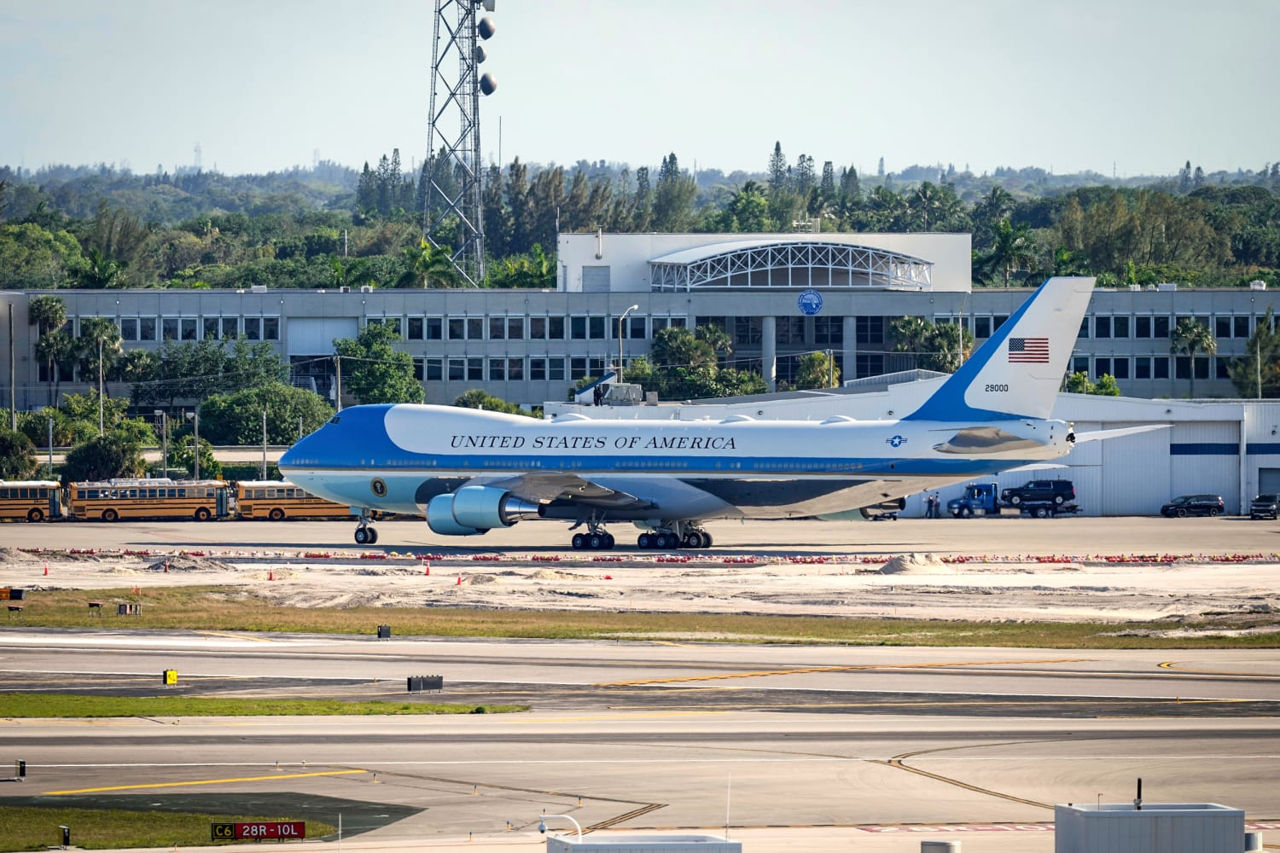 Guvernatorul Floridei a dispus ca aeroportul Palm Beach să poarte numele lui Trump.