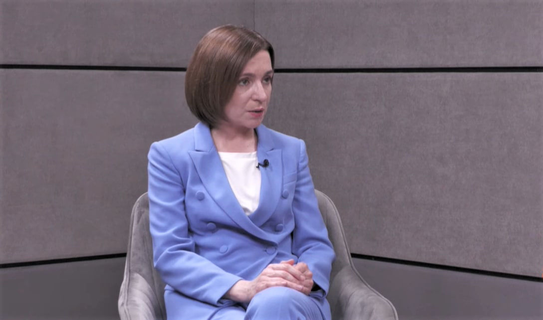 Санду объяснила причины запрета георгиевской ленты и высказалась о 9 Мая.