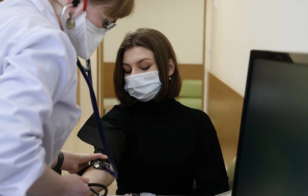Эксперт: Сыпь при "омикроне" чаще появляется у аллергиков.