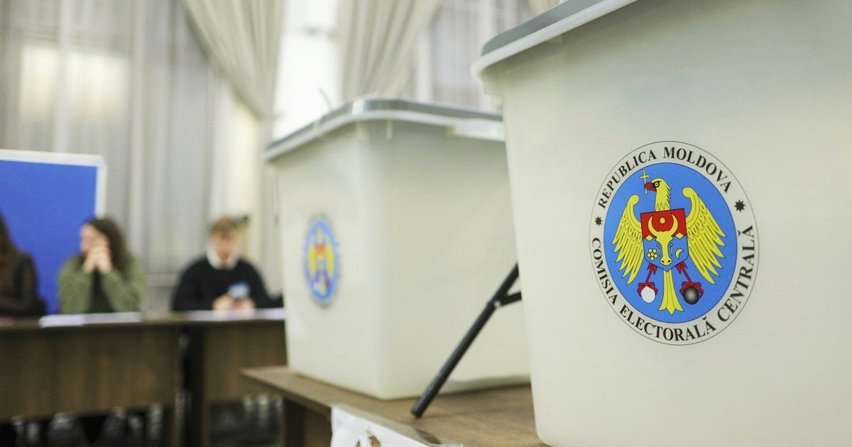Elevii și studenții vor putea vota la alegerile parlamentare în localitățile unde învață.