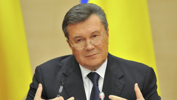Президент Украины Виктор Янукович поддерживает обращение Крыма к России о помощи.