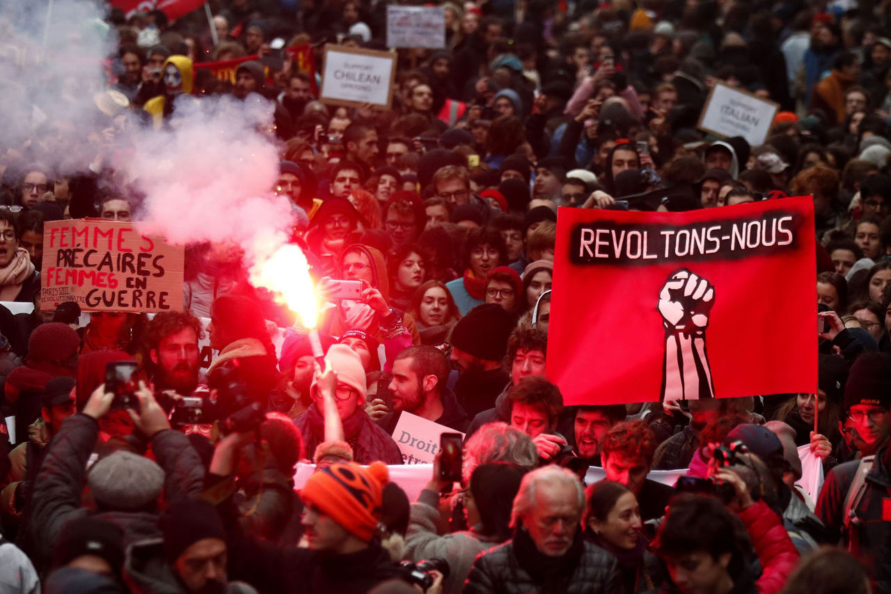 Во Франции в пятый раз пройдут протесты против повышения пенсионного возраста.