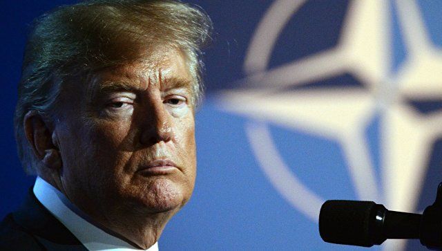 Трамп назвал строительство "Северного потока — 2" "грандиозной ошибкой".