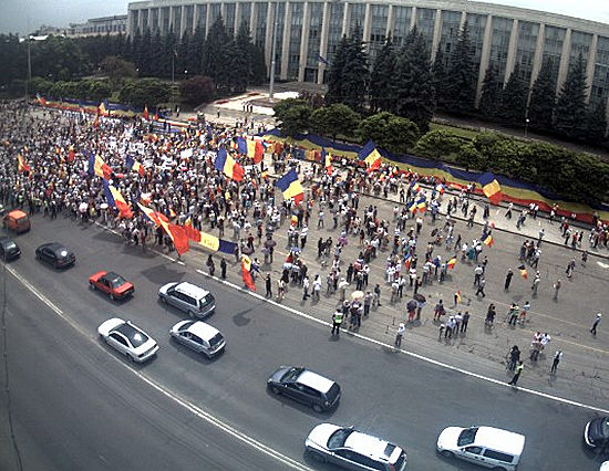 Организатором митинга выступил Блок национального единства, объединяющий около двух десятков неправительственных организаций. Фото: PRO.TV