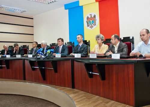 Центризбирком одобрил законопроект, который предусматривает, что оппозиция назначает руководство Генпрокуратуры, Счетной палаты и ЦИК.